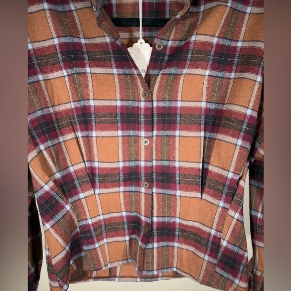 NWT hem & thread Pleated Plaid Crop Long sleeve Top Size Small - Picture 3 of 6
